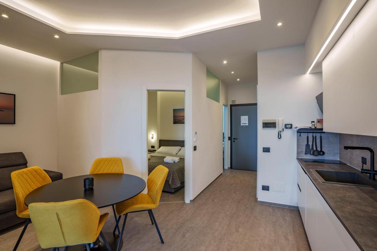 Lakeview Apartment Primea シルミオーネ エクステリア 写真