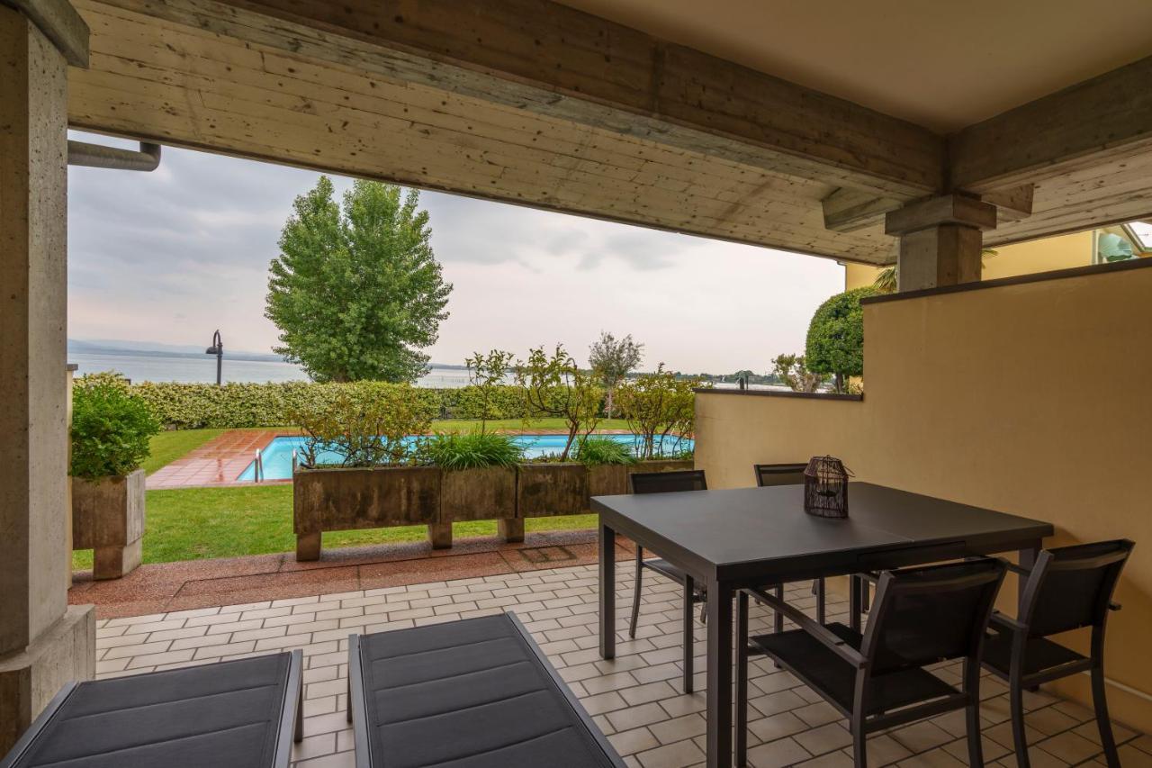Lakeview Apartment Primea シルミオーネ エクステリア 写真